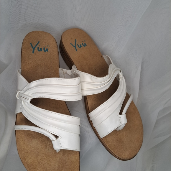 sandals 👡 Yuu for women white color size 9M - Picture 4 of 10